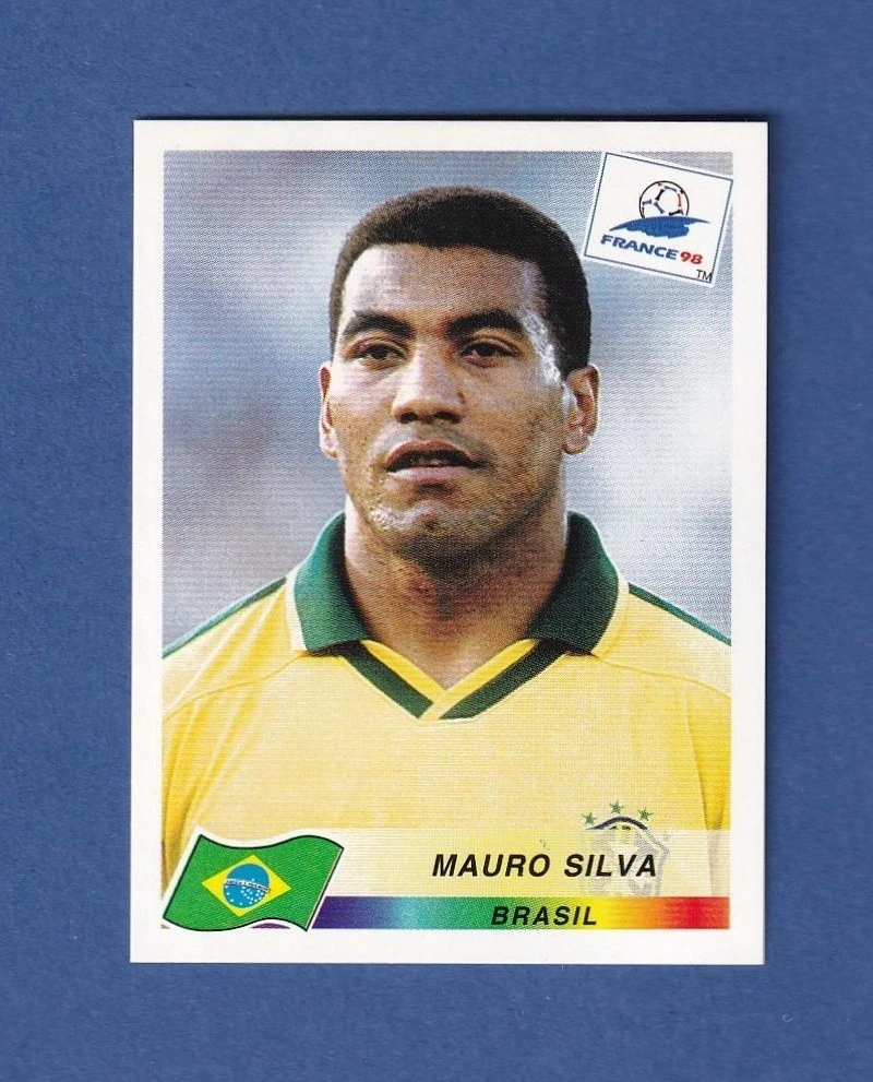 Panini Soccer Trading Cards Sports 1998 Year Manufactured for sale