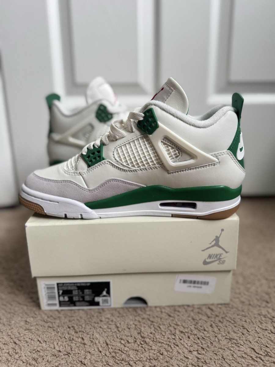 Jordan 4 Retro SP x Nike SB Pine Green DR5415-103 SIZE 7 MEN 8.5