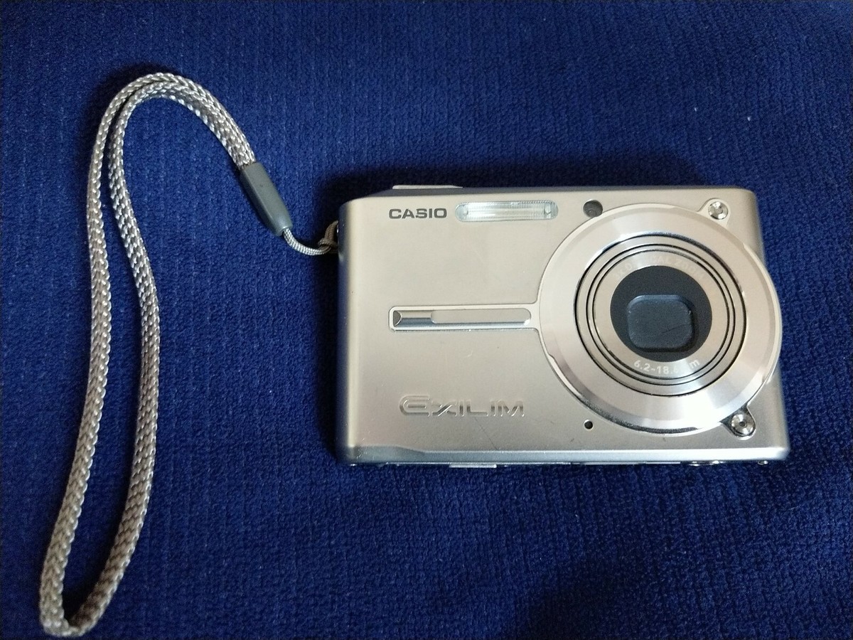 Casio Camera Model EX-S600 includes battery. It may work, I don't