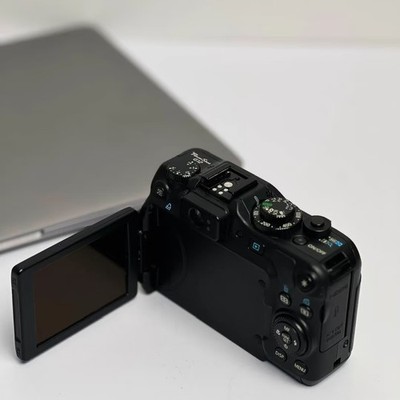 Canon Power Shot G12 Digital Camera 10 MP 5x Optical Zoom with