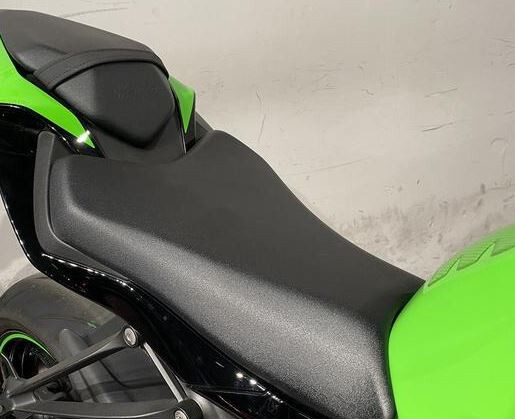 KAWASAKI NINJA ZX-6R 19-22 KRT EDITION 20-2023 SEAT-ASSY,FR,BLACK
