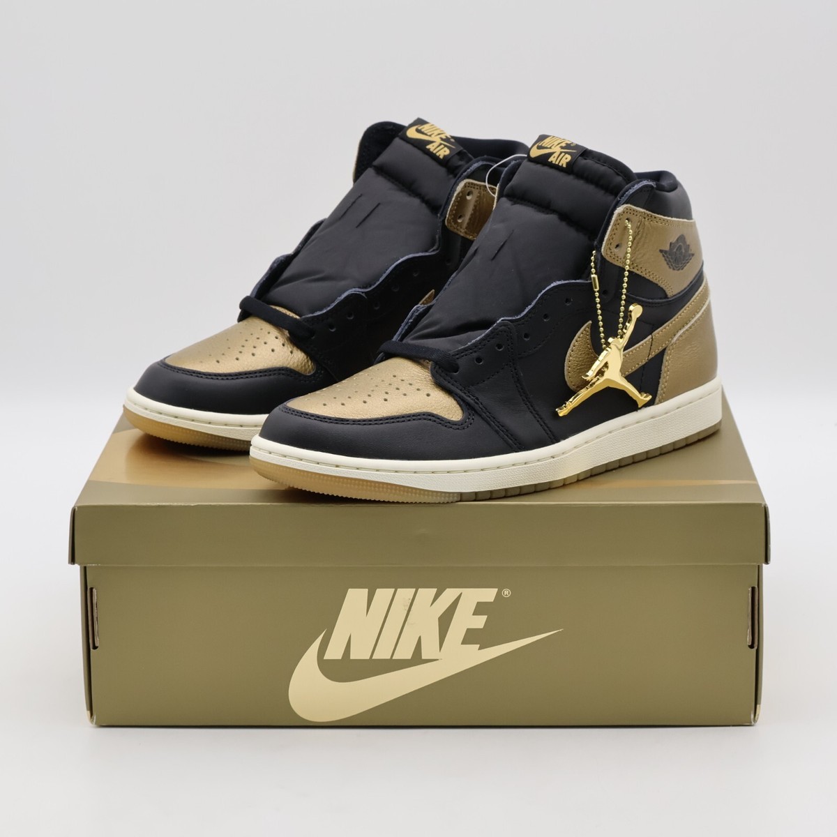 DZ5485-071 Nike Air Jordan 1 Retro High OG Black and Gold (Men's
