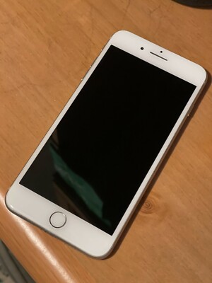 Apple iPhone 7 Plus - 128GB - Silver (Unlocked) A1661 (CDMA + GSM