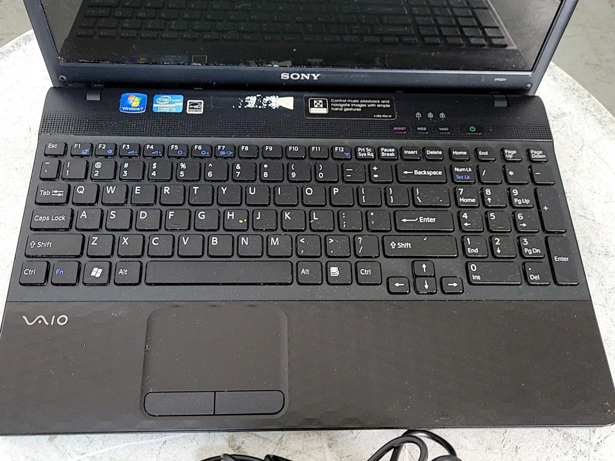 SONY VAIO PCG-71913L 15.6