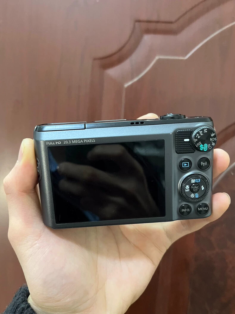 Canon PowerShot SX720 HS 20.3MP 40X Optical Zoom Digital Camera