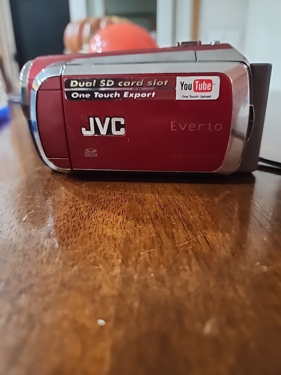 JVC Everio Digital Camcorder 35X Optical Zoom GZ-MS100RU [Not