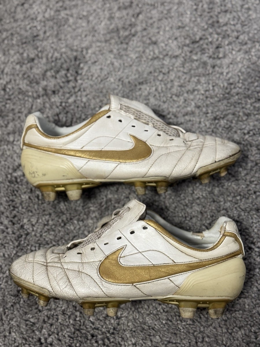 Nike Air Legend Ronaldinho White Gold R10 FG soccer cleats boots