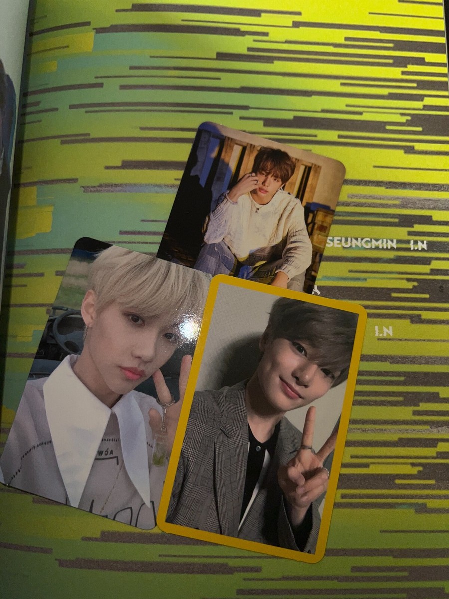 STRAY KIDS [Clé 2 : Yellow Wood] AUTOGRAPHED SIGNED PROMO ALBUM