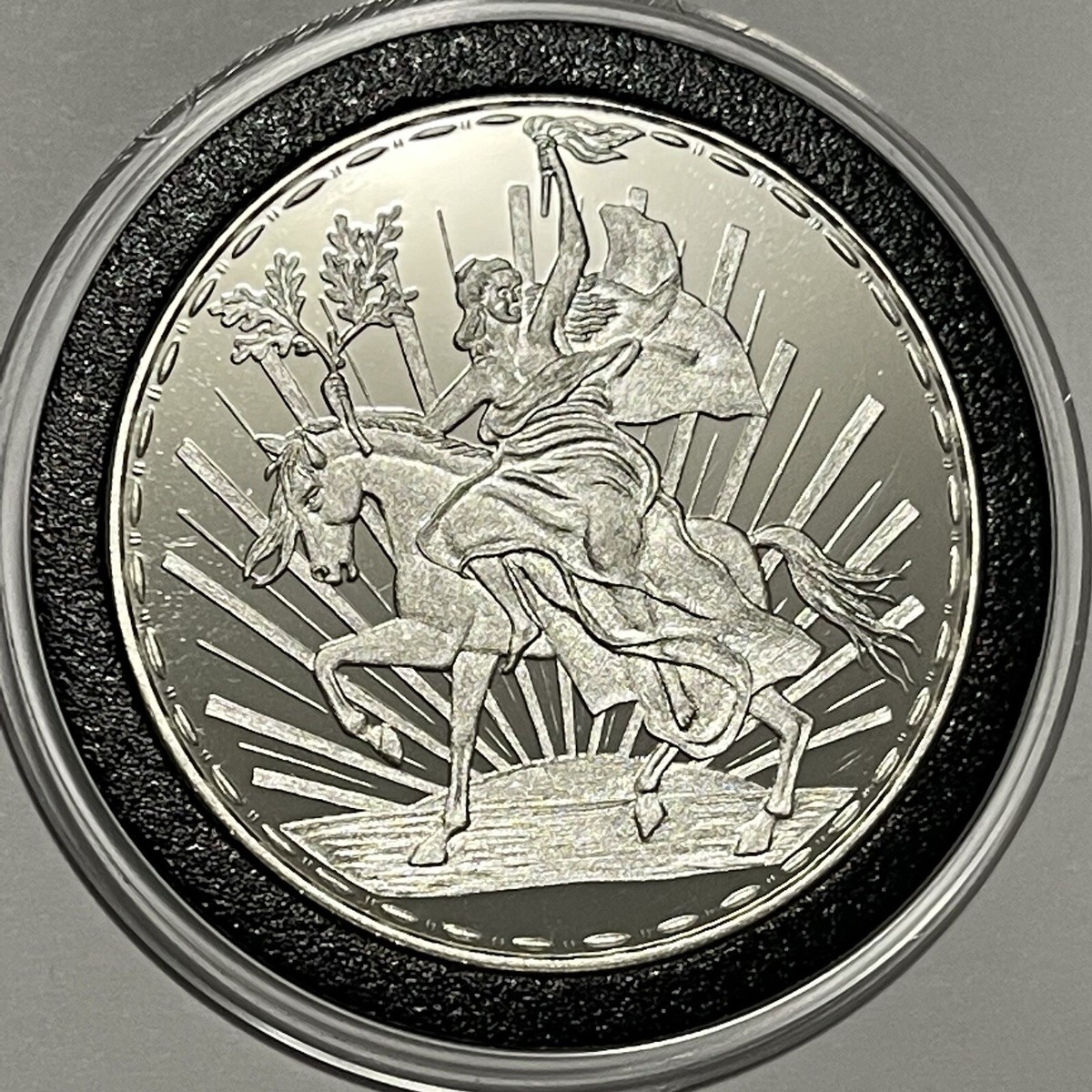 1984 Viva Mexico Una Onza Rare Proof Coin 1 Troy Oz .999 Fine