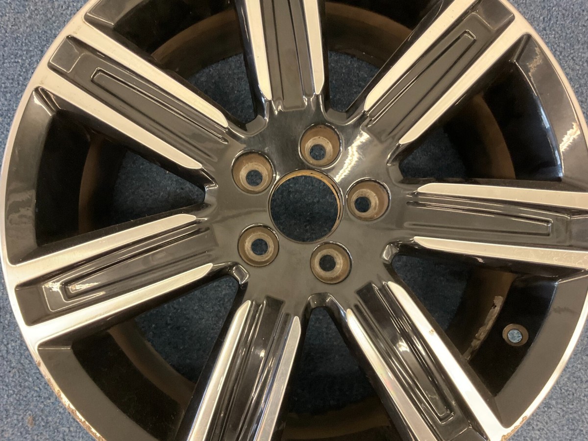 08-17 Volvo XC70 XC60 18x7.5 Leda Black and Machined Wheel