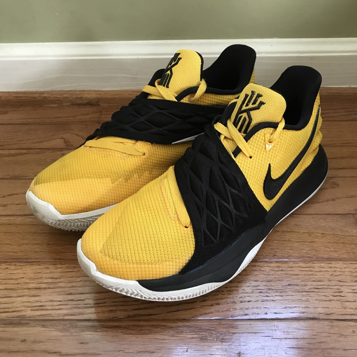 Nike Kyrie Low 1 Amarillo Mens Size 8 Yellow Basketball Shoes