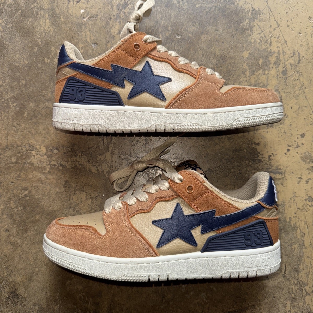 A Bathing Ape Bape SK8 Sta Beige (2022) *pre-owned* (SIZE 5 Mens