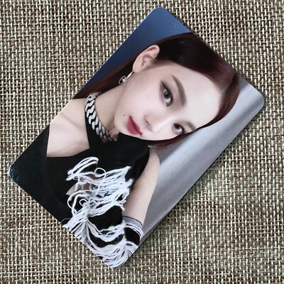 AESPA KARINA [ SAVAGE ] Official AR Photocard, P.O.S Ver / New