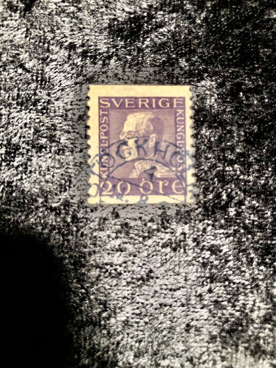 Sweden - Sverige - Rare King Gustav V - Violet 20 Ore Stamp - 1920