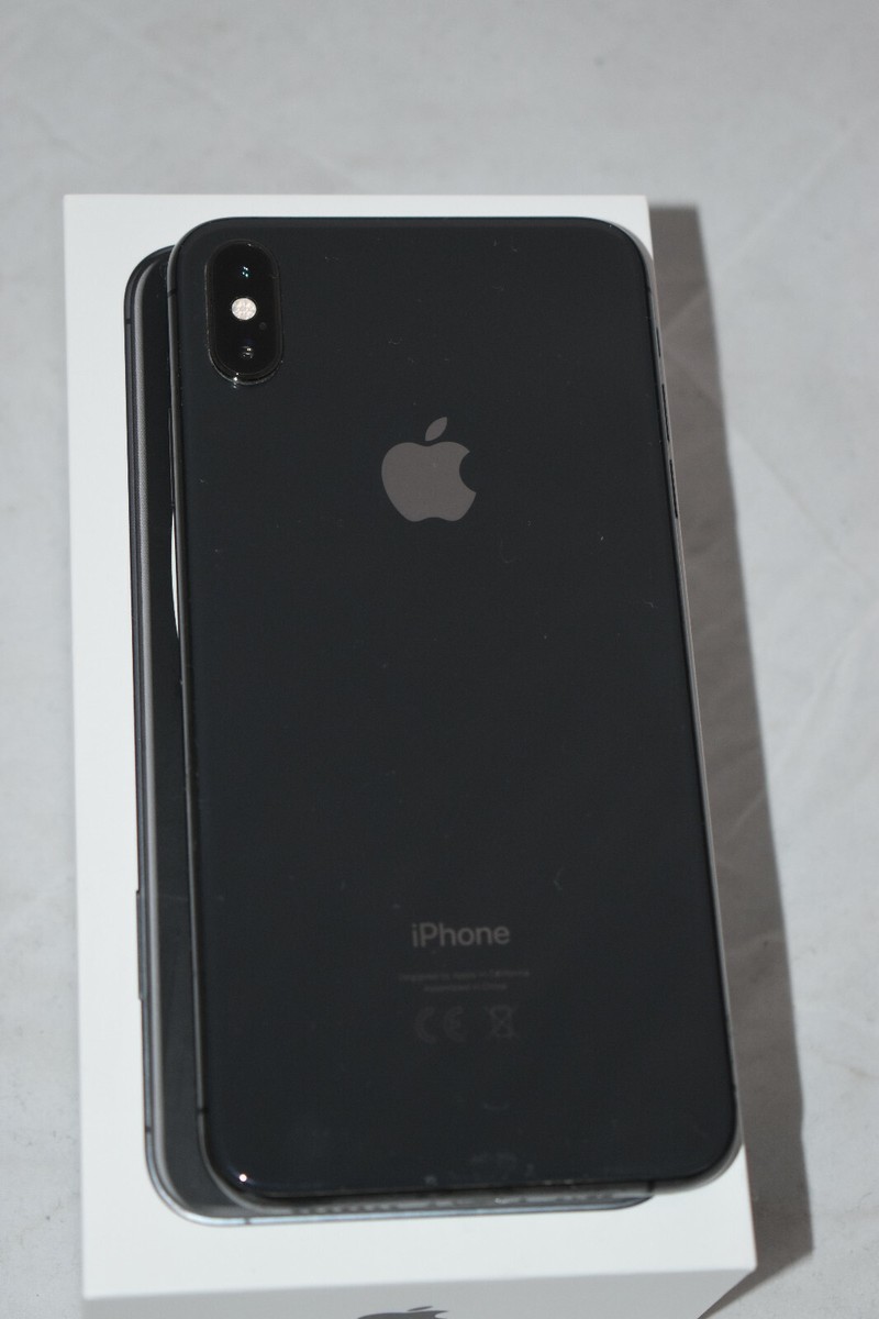 Apple iPhone XS Max 256GB Space Grey (MT532B/A) O2 Mobile Phone