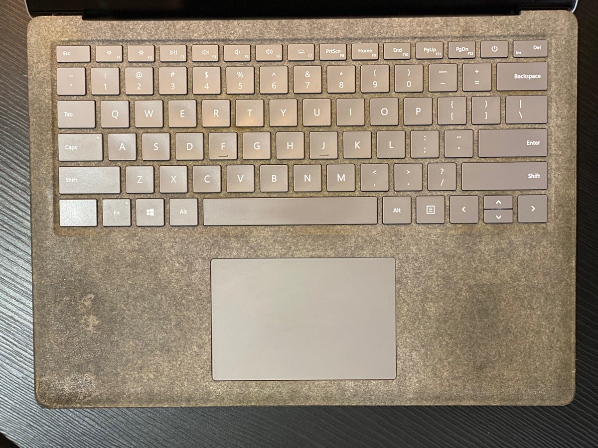 Microsoft Surface Laptop Gen1 1769/ i7-7660U/ 16GB RAM/ 512GB SSD