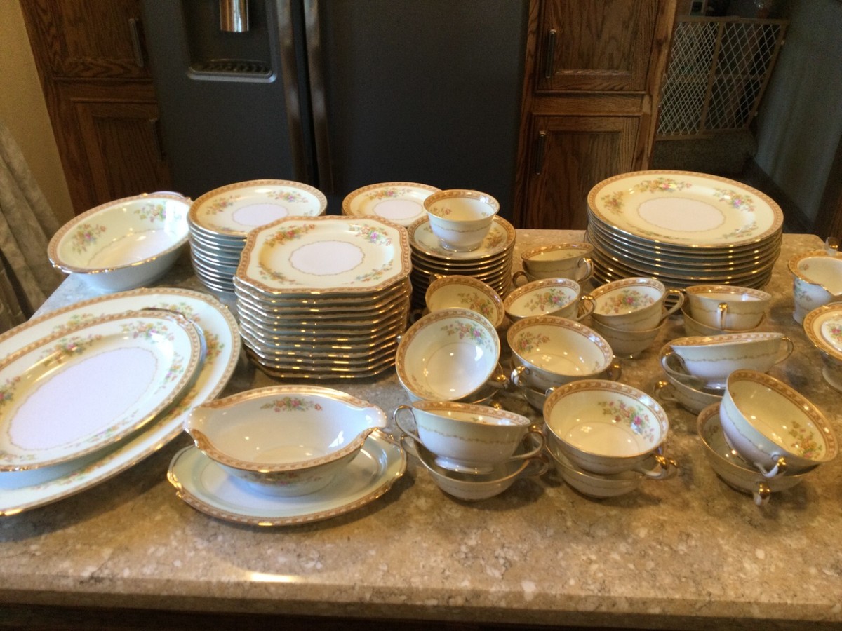 Vintage Noritake Japan 100 Pc. China Dinnerware Service Gold