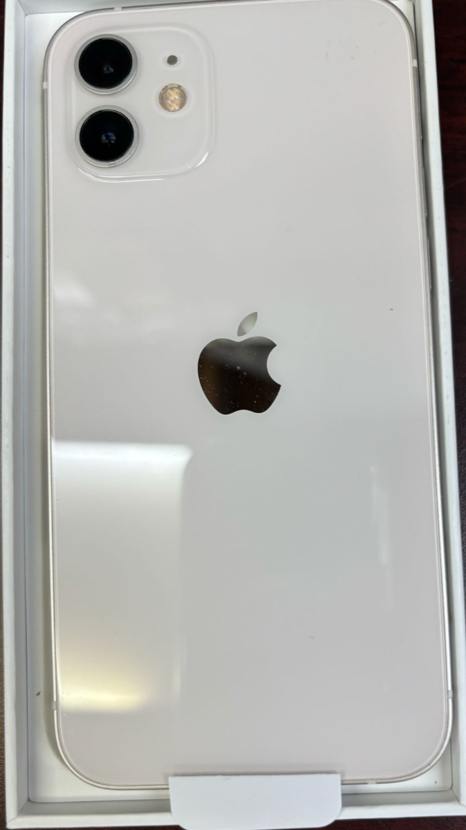 Apple iPhone 12 - 256GB - White (Unlocked) - Excellent Condition