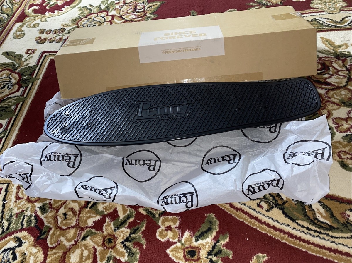 Penny Nickel Complete Skateboard Blackout 27