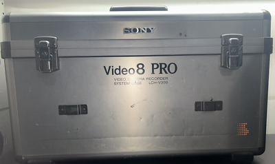 Sony Video 8 Pro Video Camera Recorder System LCH-V200 CCD-V220 CV