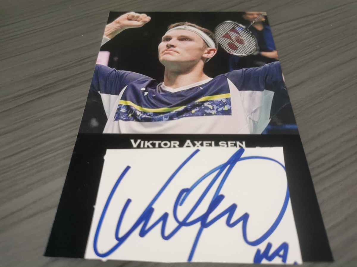 Viktor Axelsen hand signed autograph photo Denmark badminton