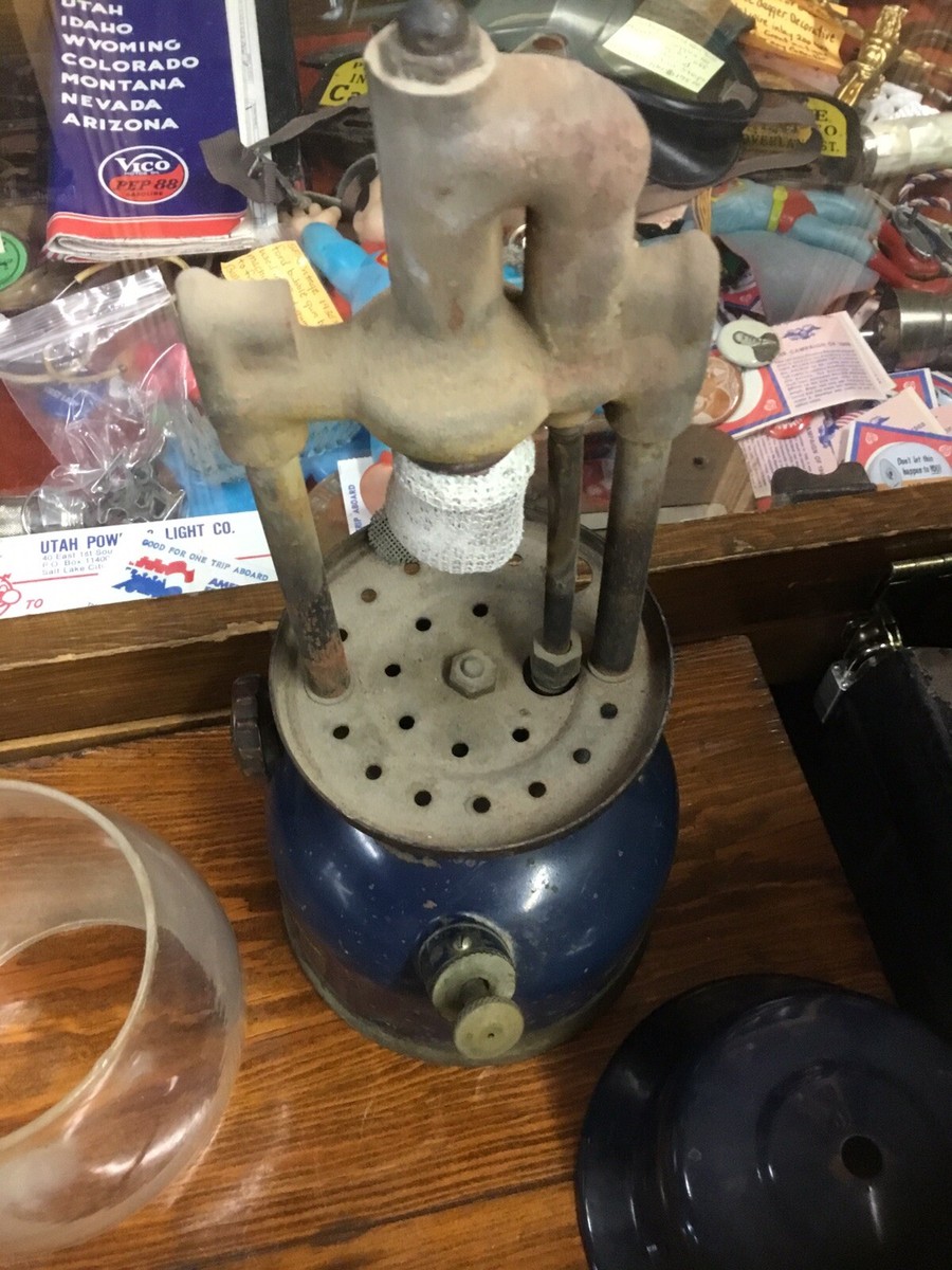 Rare Antique 1930s Coleman Lantern Blue On Blue Model 243-A