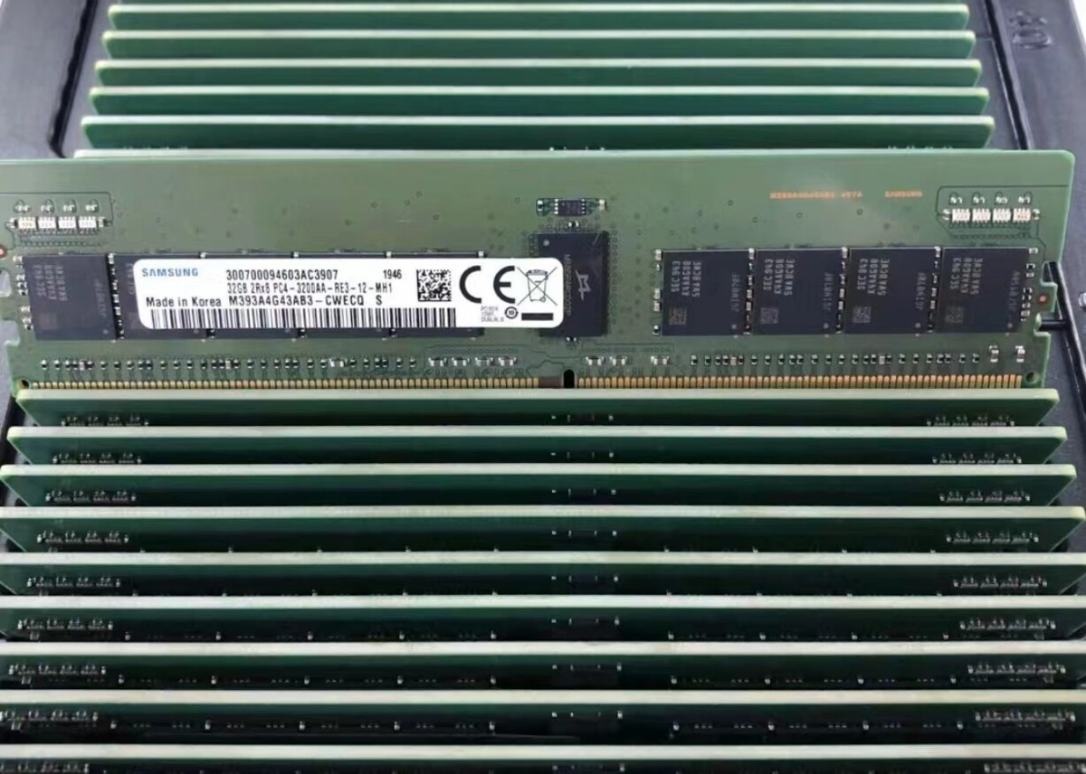 ゆ*き様 オ*郎様 Samsung DDR4-3200MHz 32GB メモリ2 Samsung DDR4