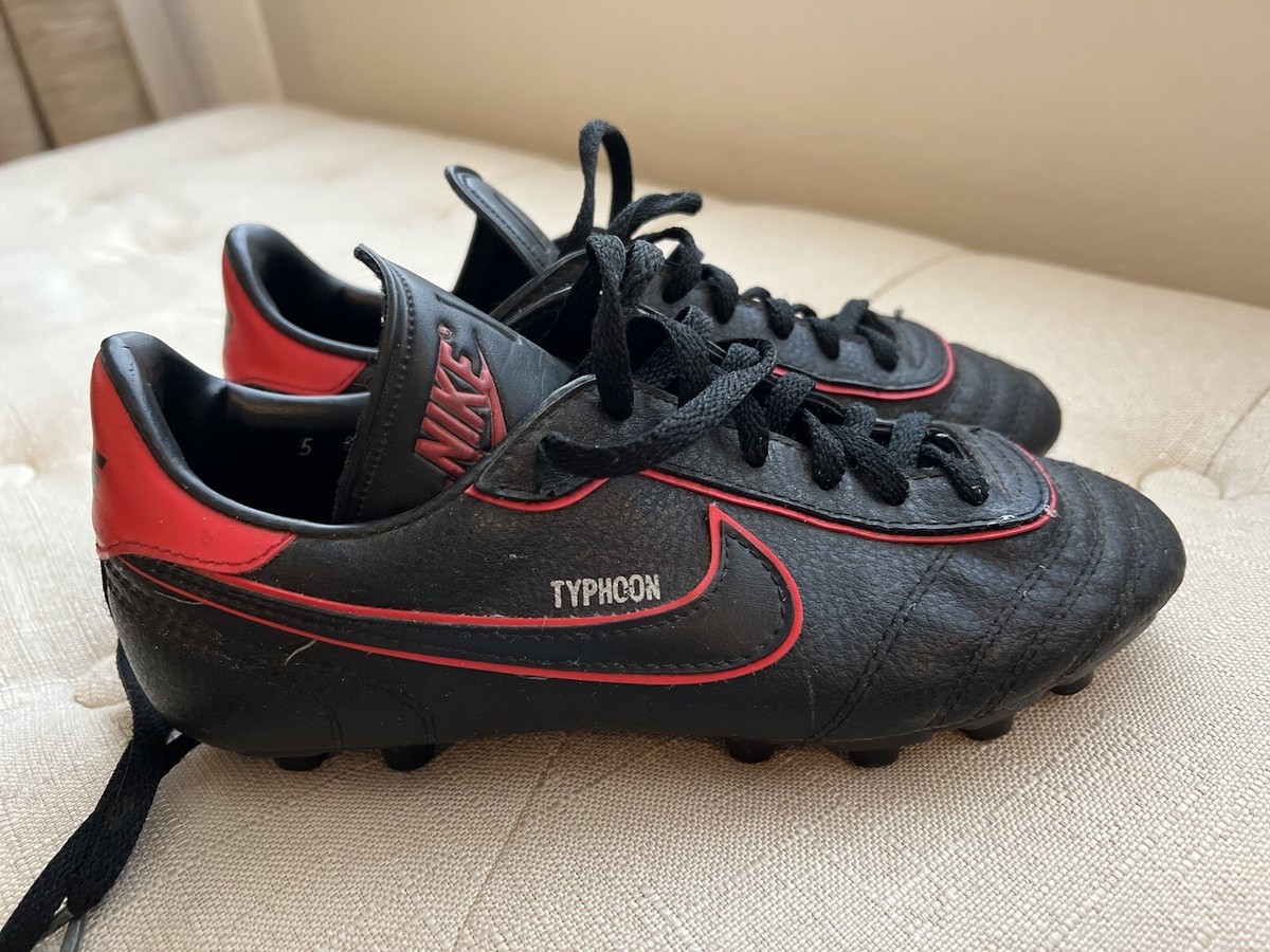 Vintage 80s Nike Typhoon Soccer Cleats Men's Size 5 Black/Red