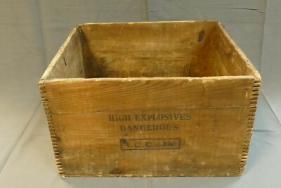 Vintage Wood Dovetail 50lb Explosives Crate Box Dupont Dynamite
