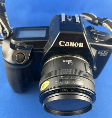Canon EOS 650 35mm Digital Film Camera W/ 50m, +70-210mm Zoom Lens