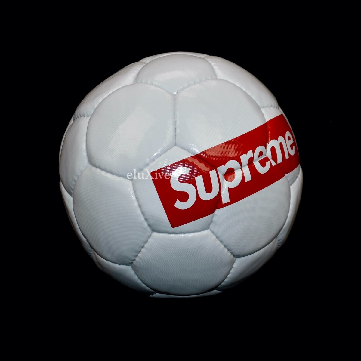 NWT Supreme x Umbro Red Box Logo White Soccer Ball Size 5 DS SS22