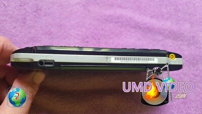 PSP 3003 Piano Black Console - 3rd Generation 02-27426870-0310423