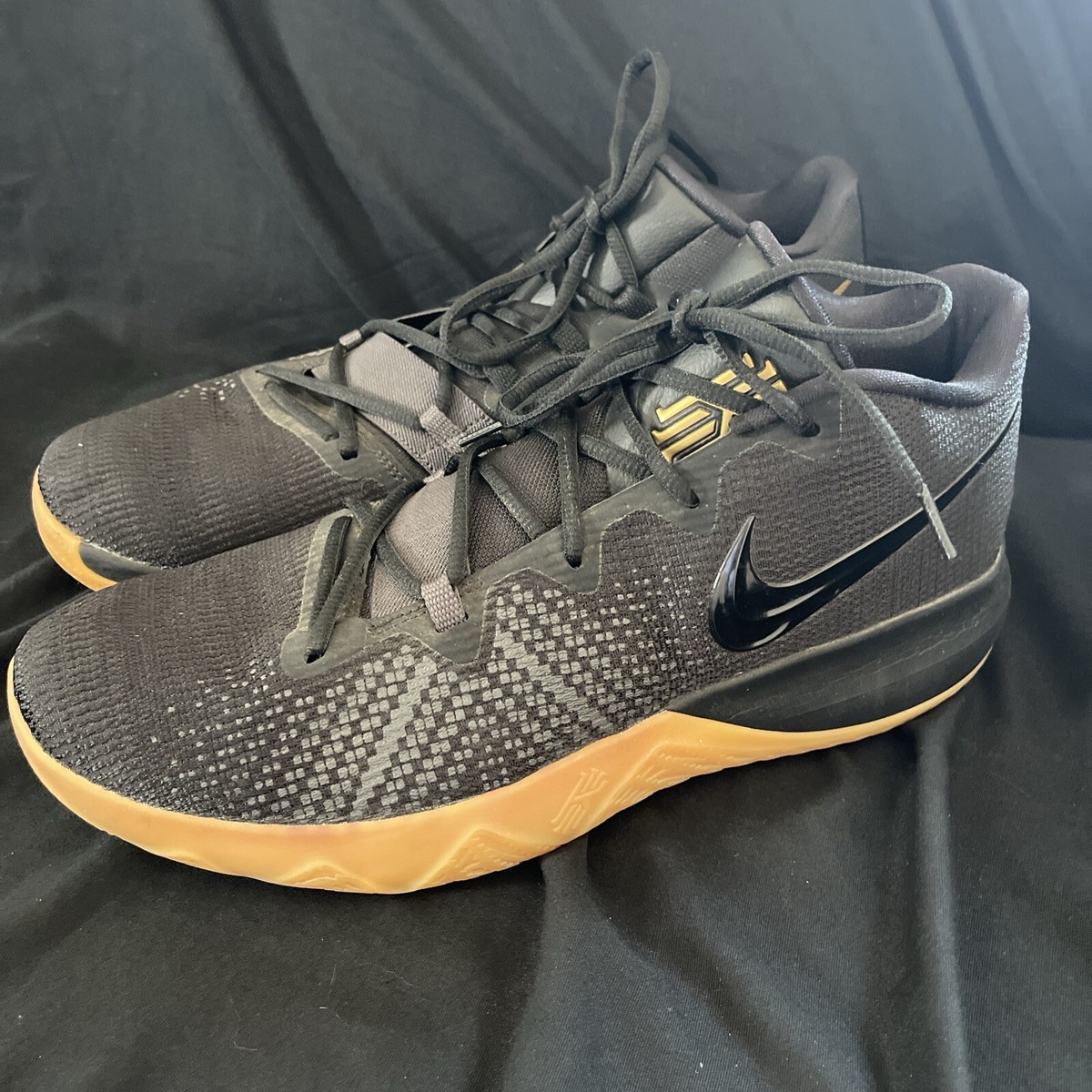 Size 13 - Nike Kyrie Men's Flytrap Black Gold AA7071-009 | eBay