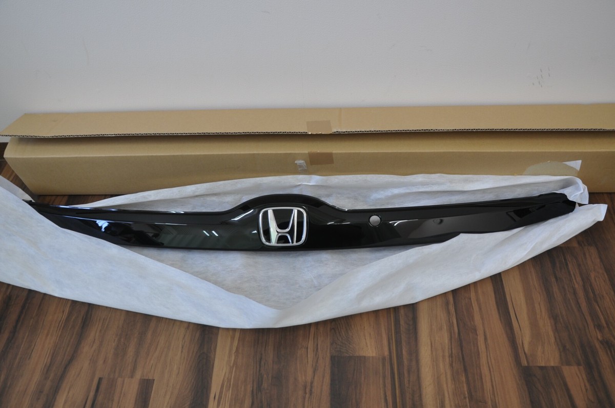 Honda 74890-T5A-J12 Jazz Fit GK3 Tail Gate Rear Garnish Assy Black