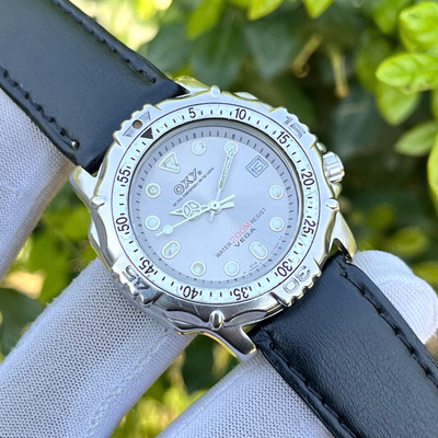 Vintage Citizen OXY Vega Sunburst Diver 200M Japan Men Quartz