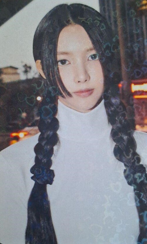 ILLIT ミンジュ HMV ラキドロ トレカ super real me 【公式通販】