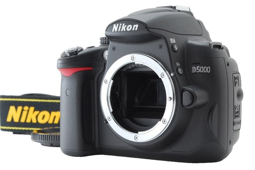 NIKON D5000 18-55 VR Kit Digital SLR + Lens Kit | eBay