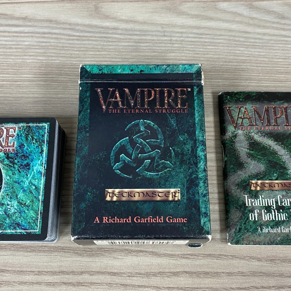 VAMPIRE THE ETERNAL STRUGGLE DECKMASTER TRADING CARD GAME OF