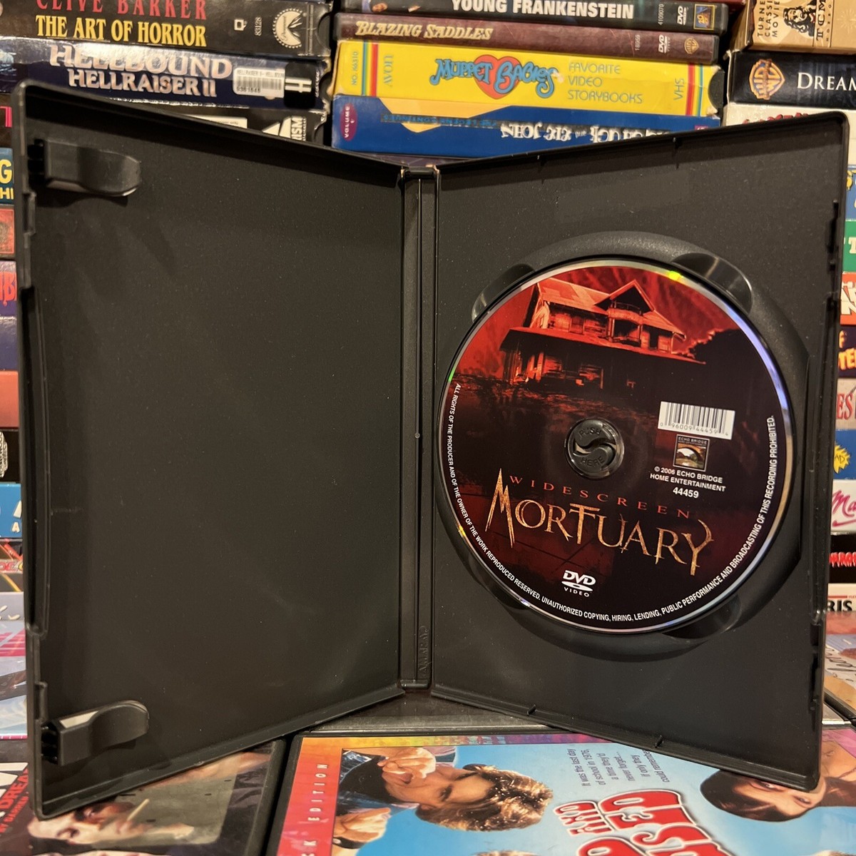 Mortuary 2005 DVD Denise Crosby Bug Hall Tobe Hooper Zombie Horror