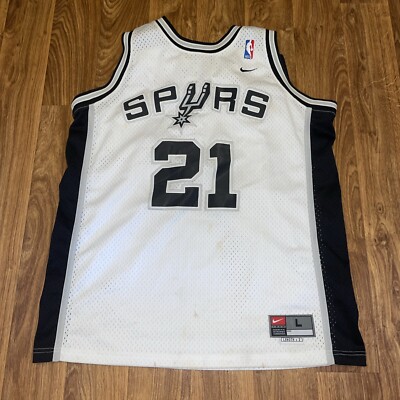 Vintage Nike NBA Tim Duncan #21 San Antonio Spurs Basketball