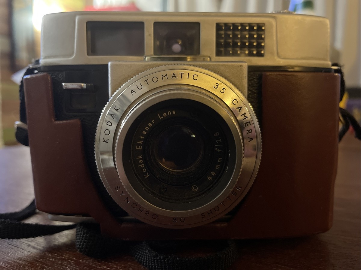 Vintage Kodak Automatic 35 Camera 44mm 2.8 lens Synchro 80 Shutter