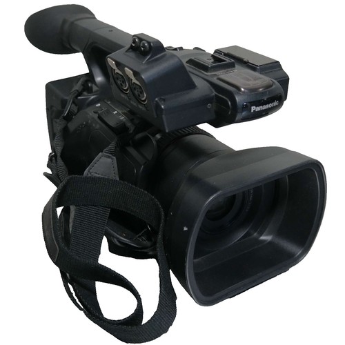 Panasonic HDC-TM60 Handheld HD Zoom Digital Camcorder / BLACK