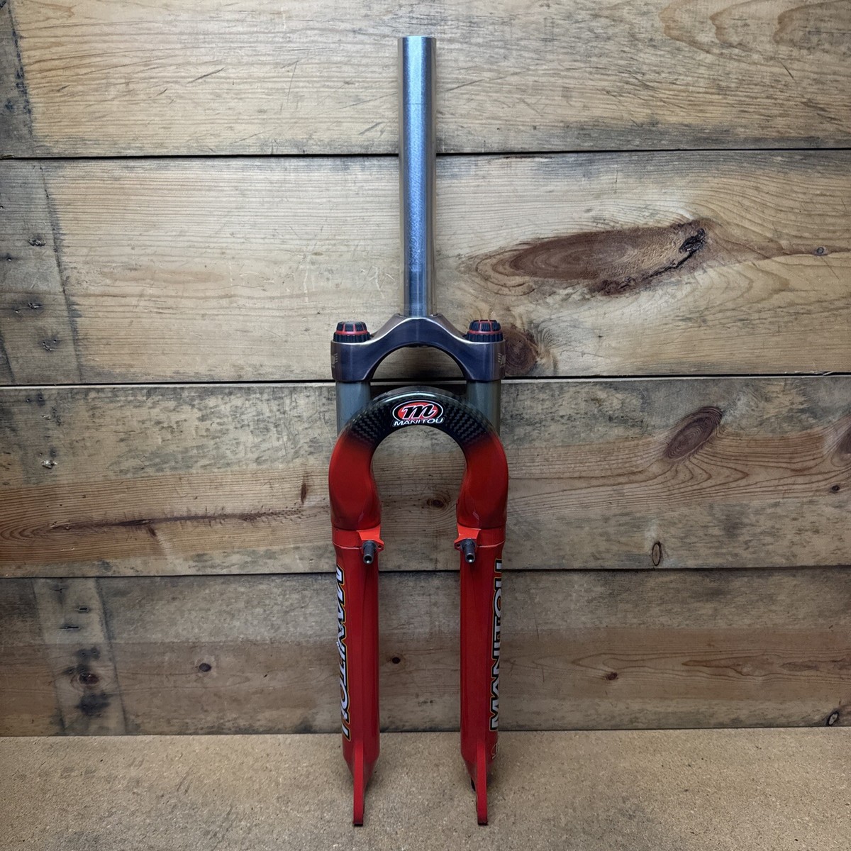 Vintage Manitou SX Carbon TPC 26” Mountain Bike Fork 1-1/8” Rim V