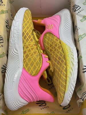 NEW Under Armour UA Curry Flow 9 Sesame Street Big Bird Shoes