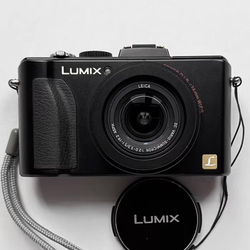Panasonic LUMIX DMC-LX5 10.1MP 3.8X Optical Zoom Digital Camera