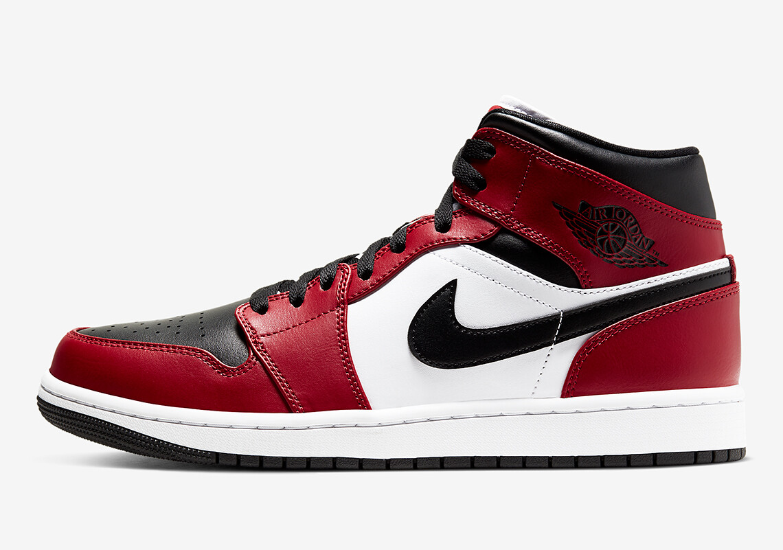 Nike Air Jordan 1 Mid Chicago Black Toe 554724 Red White - Men's