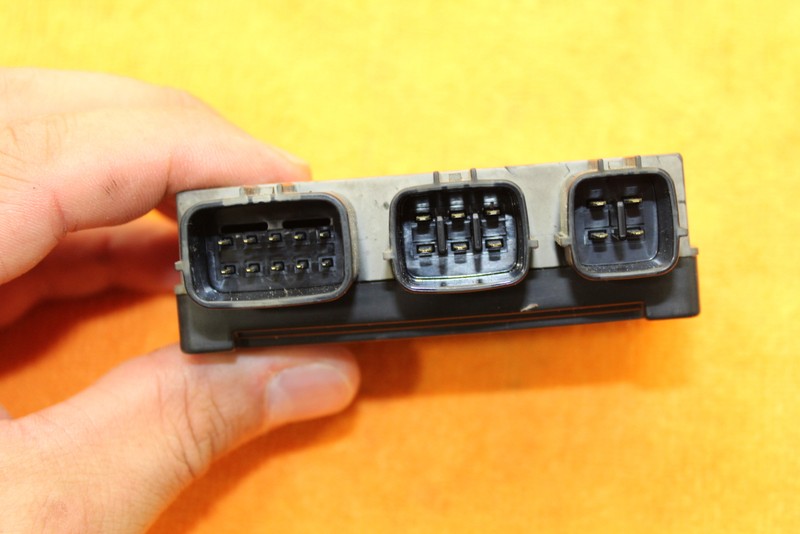 2006-2007 Kawasaki Ninja ZX10R Fuel Pump Main Relay Assembly