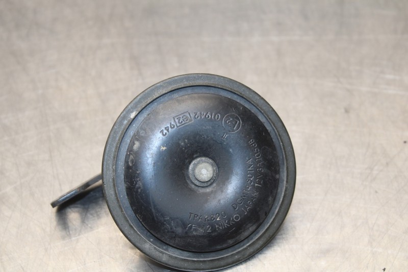 04-05 KAWASAKI NINJA ZX10R HORN SIGNAL BB163 | eBay