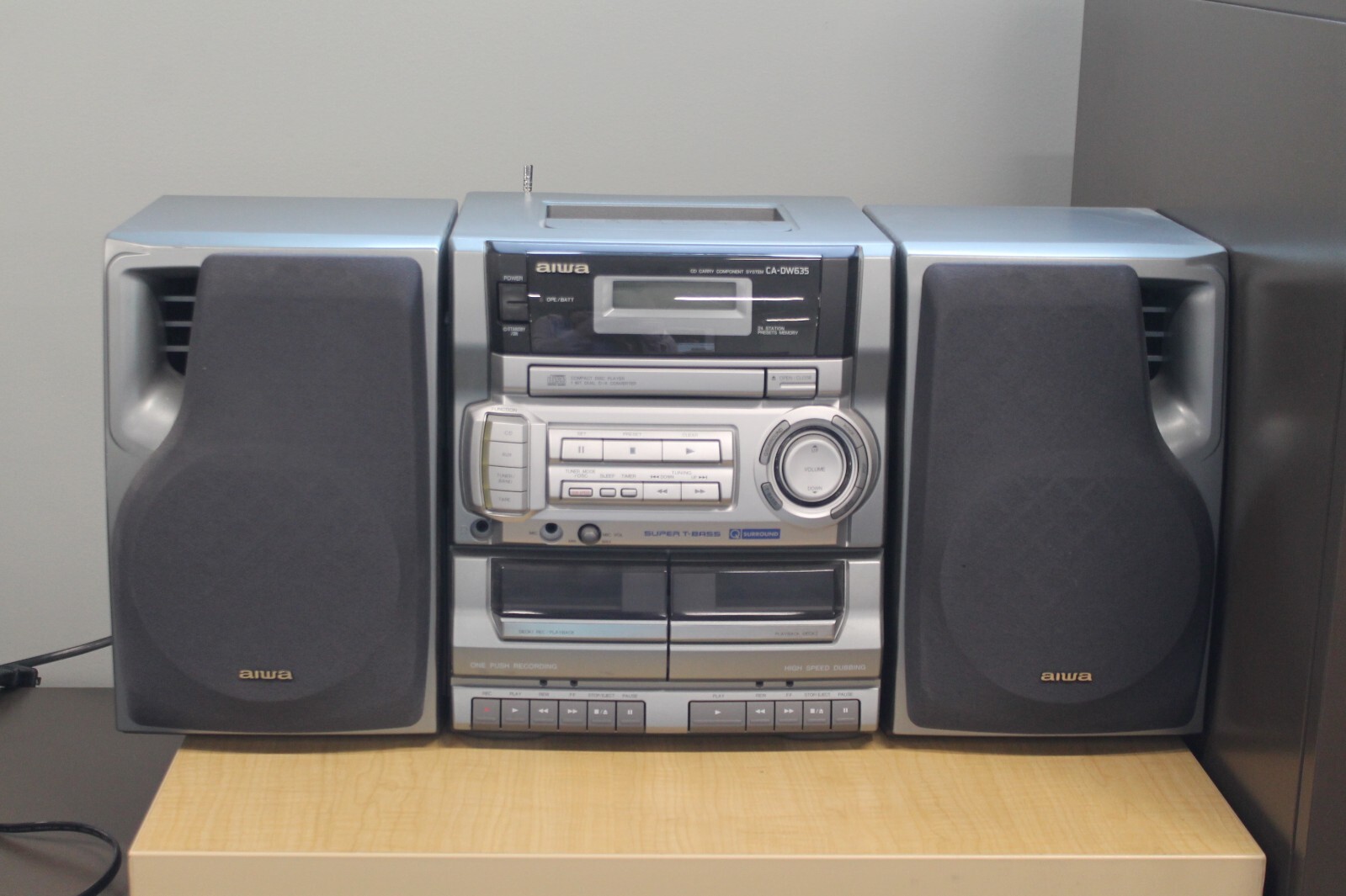 Aiwa CD/Radio/Cassette Boombox | Compact Disc | CA-DW635V