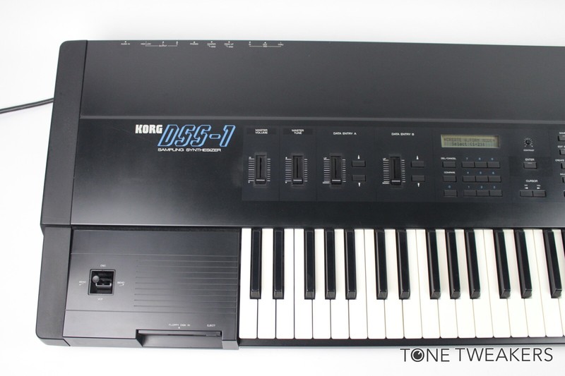 KORG DSS-1 Sampler Synthesizer 80s orig box sound disk keys
